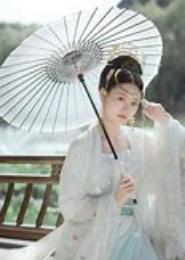 花似伊，柳似伊